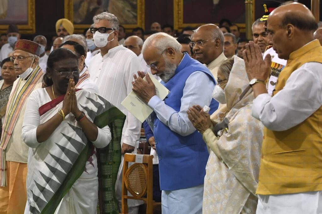 प्रधानमंत्री और राष्ट्रपति  में  प्रधानमंत्री की नियुक्ति राष्ट्रपति करते है