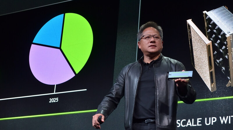 दुनिया का नंबर 7 अमीर आदमी 
Image: Jensen huang | Credit: Wikimedia Commons

    