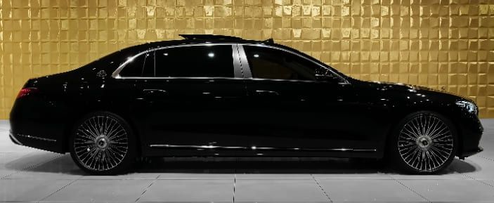 Gautam adani mercedes Maybach s class 