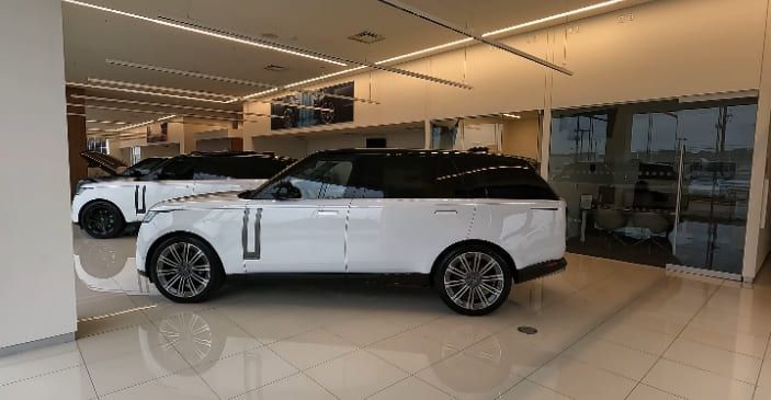 Gautam adani range rover 3.0 autography car